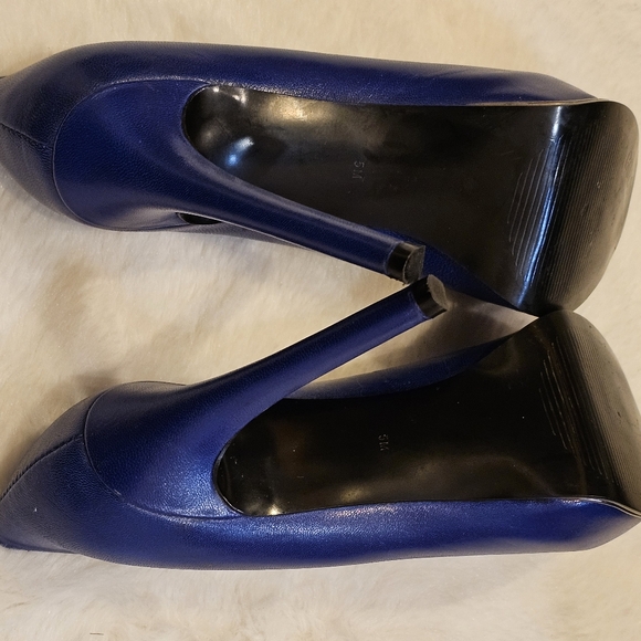 GUESS Honora Blue Leather Peep-toe Pump Shoes Heels 5M - Picture 5 of 7